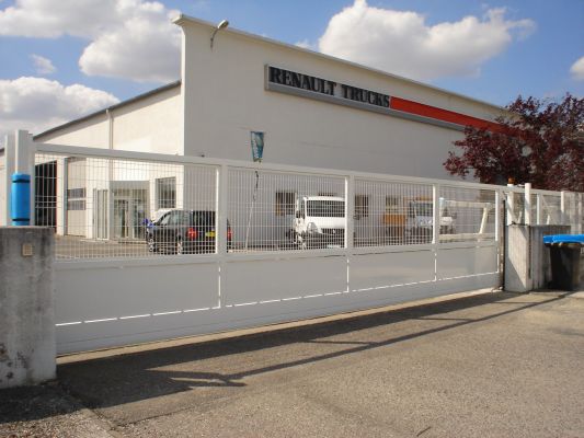 portail coulissant en aluminium gironde